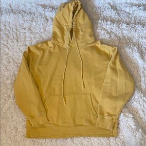 Brandy Melville yellow hoodie💛
